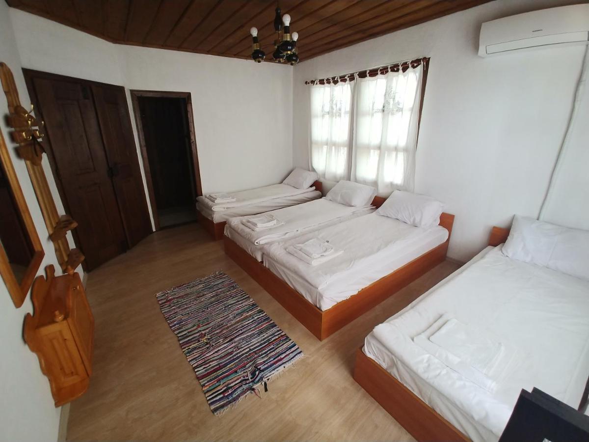 Architects House Albergue Veliko Tárnovo Exterior foto